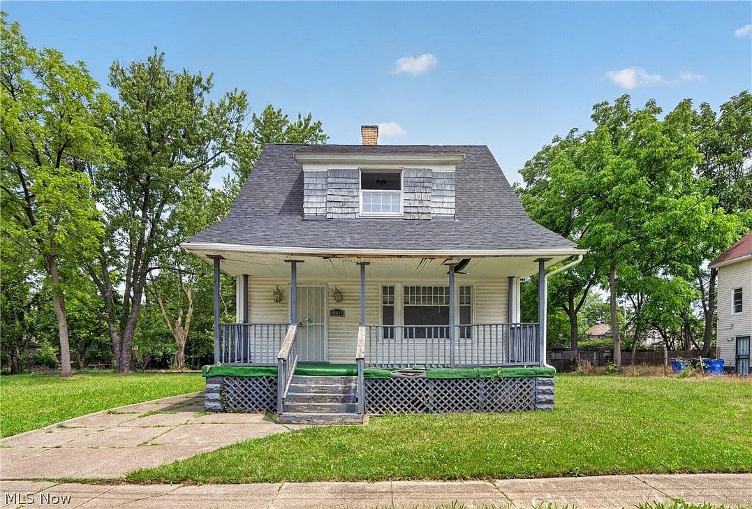 11817 Forest Ave, photo 1