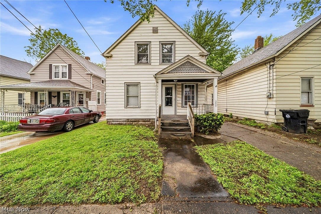 3658 E 55Th St, photo 1