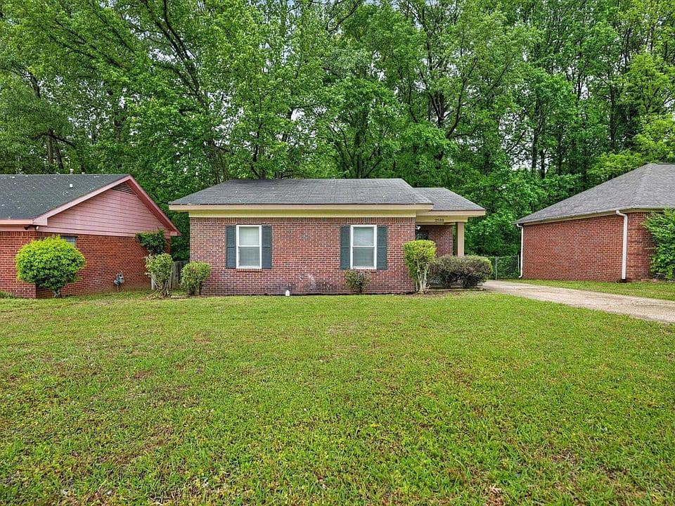 2588 Wellons Ave