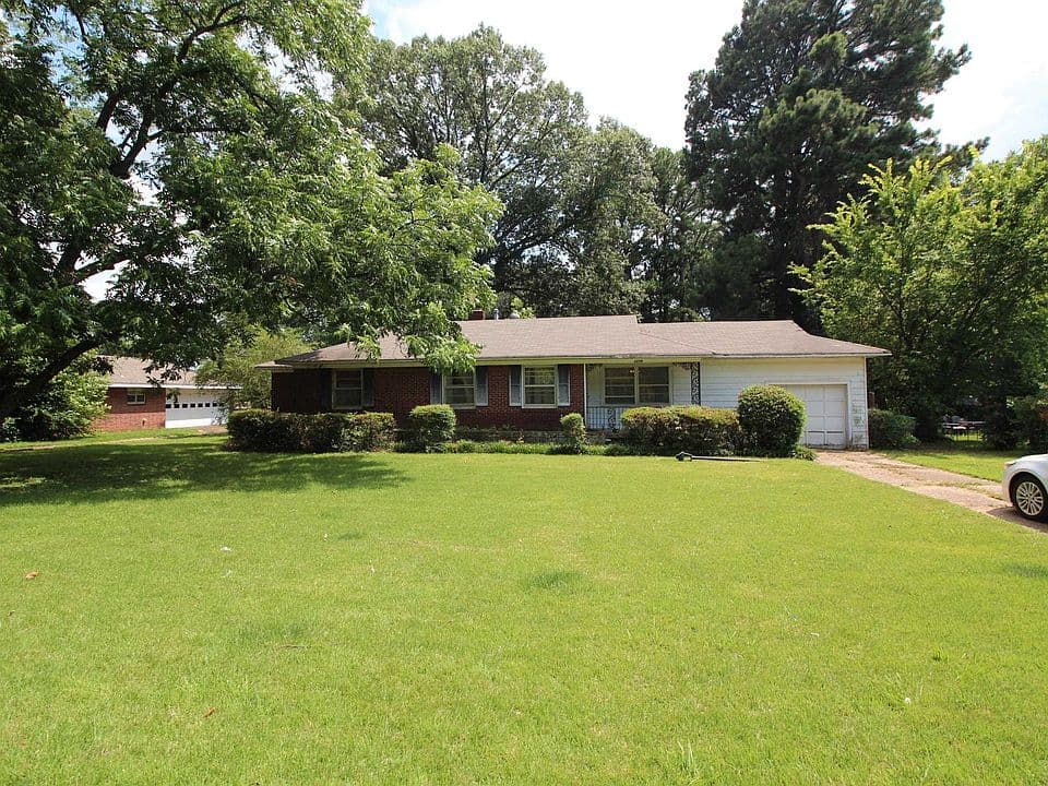 1079 Alden Rd