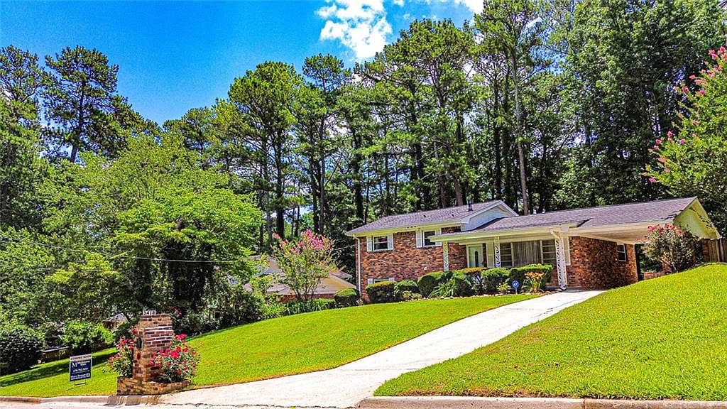 3418 Valley Ridge Ter SW, photo 1